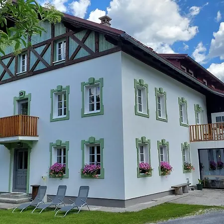 De Nussi's 1 * Bach (Tyrol)