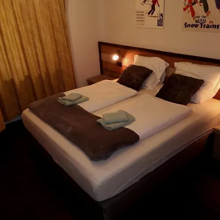 De Nussi's 1 * Bach (Tyrol)