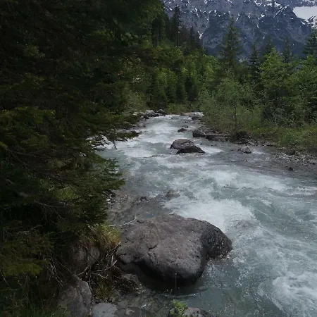 아파트 De Nussi's 1 *