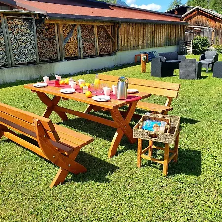 De Nussi's 1 * באך