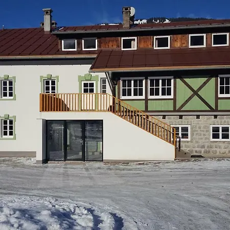 De Nussi's 1 דירה